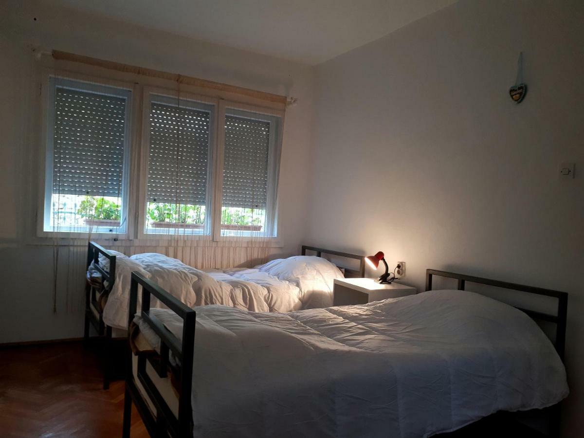 Edelweiss Hostel Štip Exteriör bild